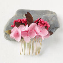 Charger l&#39;image dans la galerie, peigne en fleurs stabilisées et séchées rose
